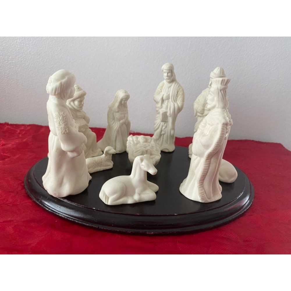 Ceramic manger nativity scene Christmas decor
